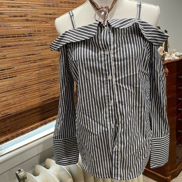 by & by Tops - OFF SHOULDER BLOUSE